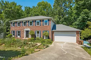 100 Lost Tree Ln, Cary, NC 27513 - Photo 5