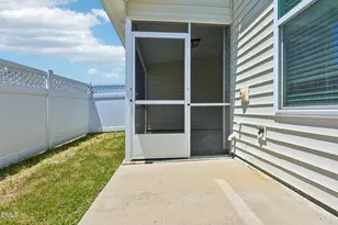 7213 Ladbrooke St, Raleigh, NC 27617 - Photo 25