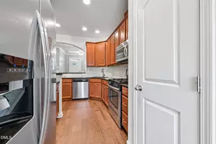 7213 Ladbrooke St, Raleigh, NC 27617 - Photo 11