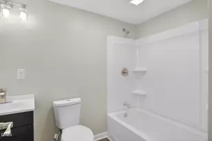 904 Elm St, Henderson, NC 27536 - Photo 19