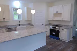 417 Berry Hill Dr, Clarksville, VA 23927 - Photo 7