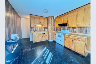 120 Mars Drive, Dunn, NC 28334 - Photo 5