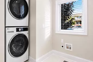 607 Smedes Pl, Raleigh, NC 27605 - Photo 15