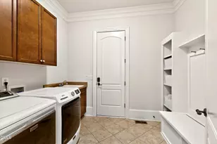 10101 Lobley Hill Ln, Raleigh, NC 27613 - Photo 19