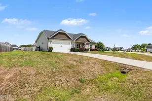 218 Planters Ridge Dr, Pikeville, NC 27863 - Photo 3