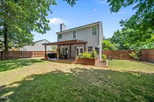 929 Holly Meadow Dr, Holly Springs, NC 27540 - Photo 25