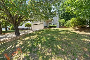 929 Holly Meadow Dr, Holly Springs, NC 27540 - Photo 3