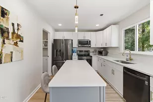 105 Colby Pl, Chapel Hill, NC 27517 - Photo 9