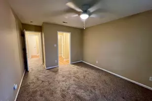 923 Hampshire Ct, Cary, NC 27511 - Photo 15