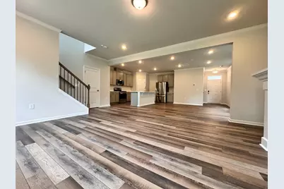 5712 Woodlawn Drive, Durham, NC 27703 - Photo 7