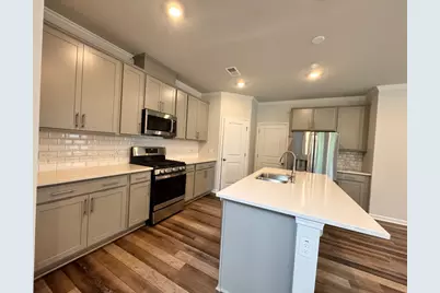 5712 Woodlawn Drive, Durham, NC 27703 - Photo 13