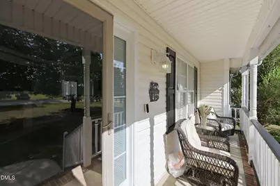 1047 Smith, Smithfield, NC 27577 - Photo 5
