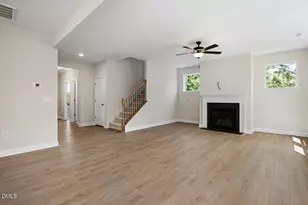 315 Queens Ferry Ln, Aberdeen, NC 28315 - Photo 7