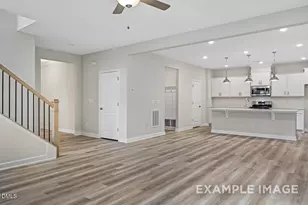 315 Queensferry Dr, Aberdeen, NC 28387 - Photo 5