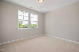 315 Queens Ferry Ln, Aberdeen, NC 28315 - Photo 15
