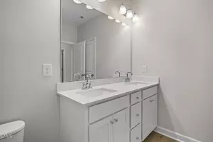 315 Queens Ferry Ln, Aberdeen, NC 28315 - Photo 19