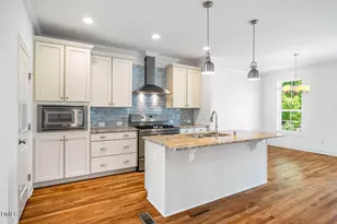 22 Treywood Ln, Chapel Hill, NC 27516 - Photo 15