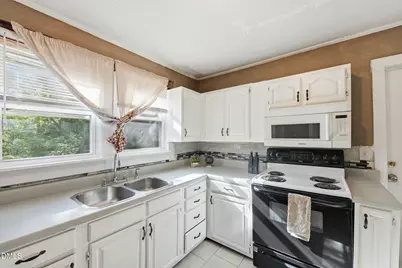 1410 Sharpe Road, Burlington, NC 27217 - Photo 21