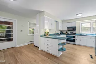 68 Oakwood Dr, Chapel Hill, NC 27517 - Photo 13