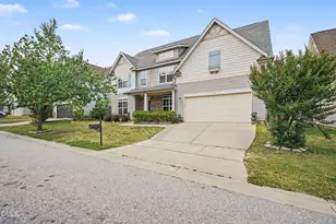 219 E Quailwood Dr, Fuquay Varina, NC 27526 - Photo 9