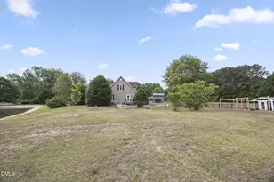 209 N Pointe Dr, Louisburg, NC 27549 - Photo 9