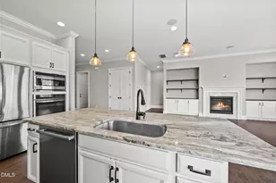 8240 Pritchett Farm Ln, Raleigh, NC 27606 - Photo 5