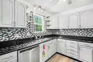 314 Woodington Rd, Hope Mills, NC 28348 - Photo 11