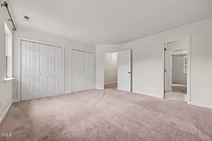 302 Standish Dr, Chapel Hill, NC 27517 - Photo 15
