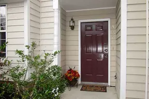 302 Standish Dr, Chapel Hill, NC 27517 - Photo 1