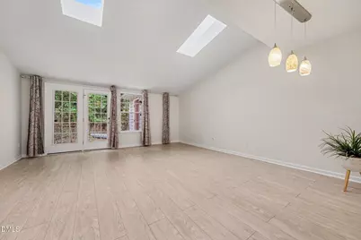 302 Standish Drive, Chapel Hill, NC 27517 - Photo 5