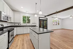 508 Ashburn Ln, Durham, NC 27703 - Photo 7