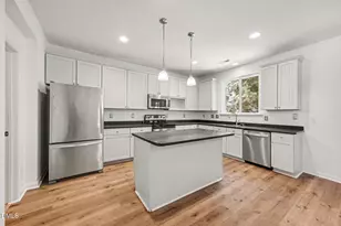 508 Ashburn Ln, Durham, NC 27703 - Photo 11
