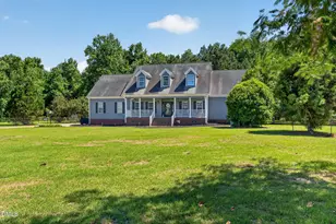 137 Bayberry Ln, Smithfield, NC 27577 - Photo 3