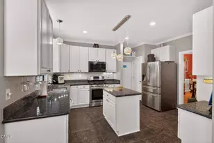 105 Highstream Pl, Chapel Hill, NC 27516 - Photo 13