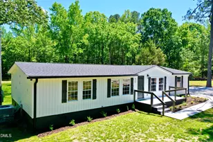 517 Sulphur Springs Rd, Warrenton, NC 27589 - Photo 3