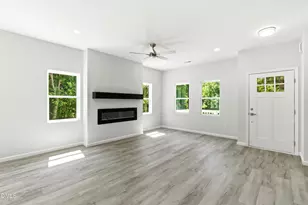 801 Lakeside Ave, Burlington, NC 27217 - Photo 9