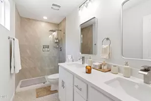 805 Lakeside Ave, Burlington, NC 27217 - Photo 1