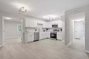 609 Juno Ct, Raleigh, NC 27610 - Photo 5