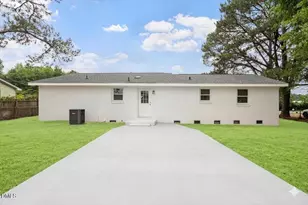 601 West St, Selma, NC 27576 - Photo 21