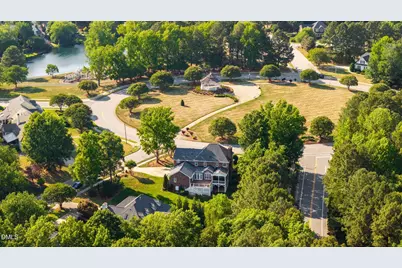 104 Circle On The Green Green, Cary, NC 27519 - Photo 3