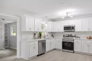 737 Harold Dr, Durham, NC 27712 - Photo 3