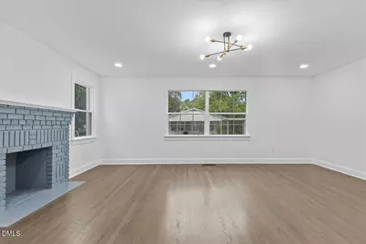 157 N Elizabeth Street, Henderson, NC 27536 - Photo 5