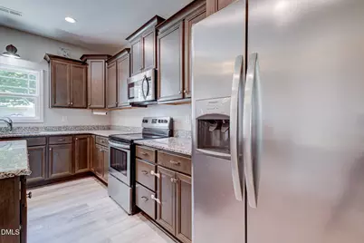 211 W Lewis Street, Four Oaks, NC 27524 - Photo 15