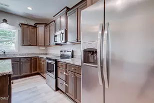 211 W Lewis St, Four Oaks, NC 27524 - Photo 15