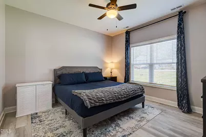211 W Lewis Street, Four Oaks, NC 27524 - Photo 5