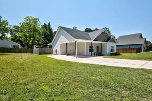 211 W Lewis St, Four Oaks, NC 27524 - Photo 3