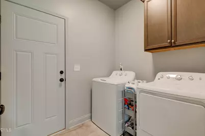 211 W Lewis Street, Four Oaks, NC 27524 - Photo 17