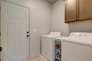 211 W Lewis St, Four Oaks, NC 27524 - Photo 17