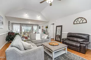 128 Linda St, Princeton, NC 27569 - Photo 9