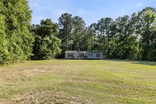 1429 Country Pond Ln, Willow Springs, NC 27592 - Photo 5